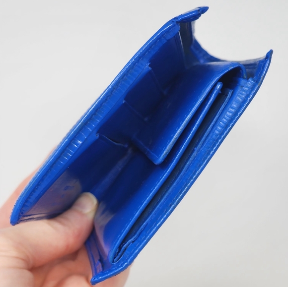 LV EPI LEATHER MEN'S WALLET - Picture 16 of 16